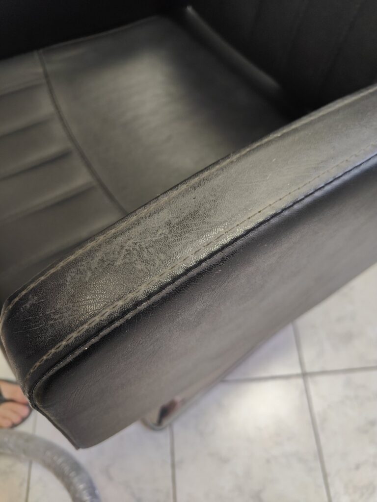 impregnácia kože kadernícke kreslo